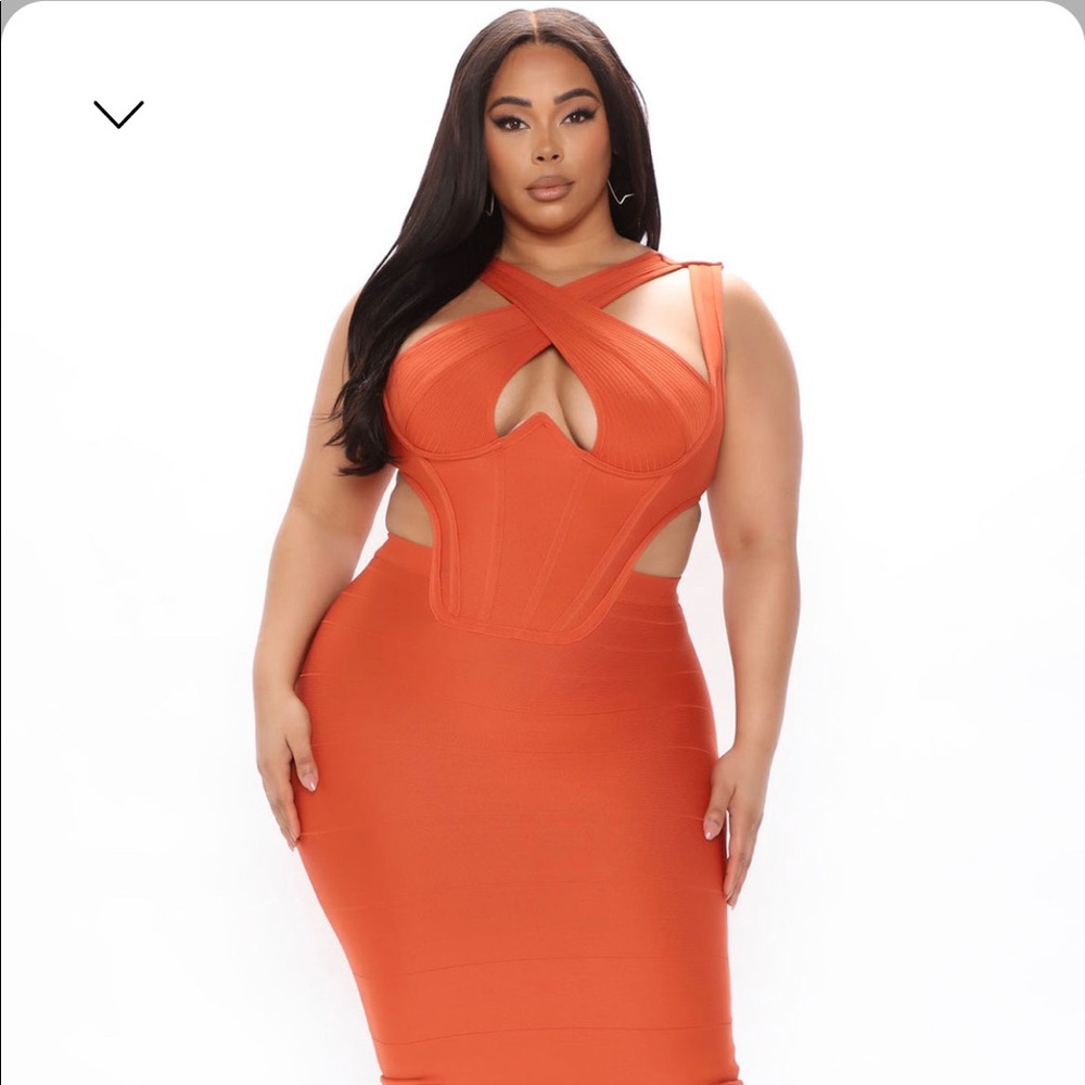 HOT and SEXY orange bandage dress! Fashion nova 🔥